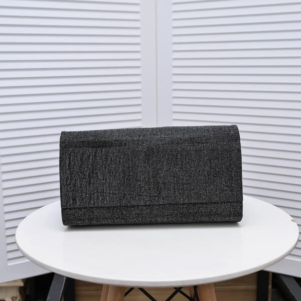 シャネルバッグ側面デザイン